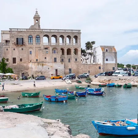 Dimora 47 * פולינאנו א מארה